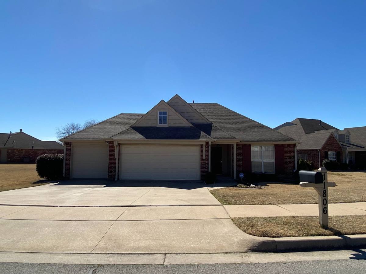 House for rent at 11806 S Holley St, Jenks, OK 74037