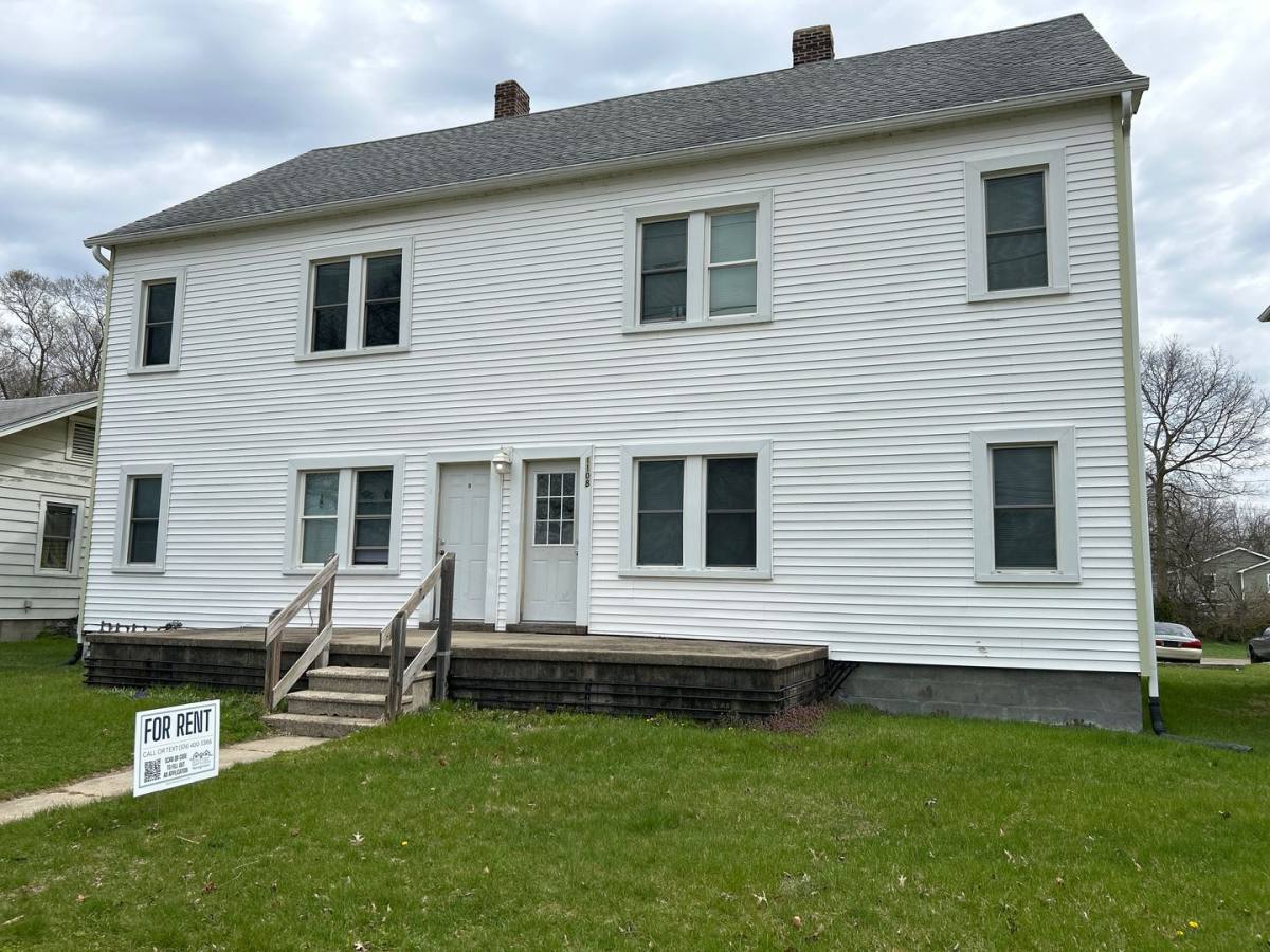 Apartment for rent at 1108 N Michigan St, Elkhart, IN 46514