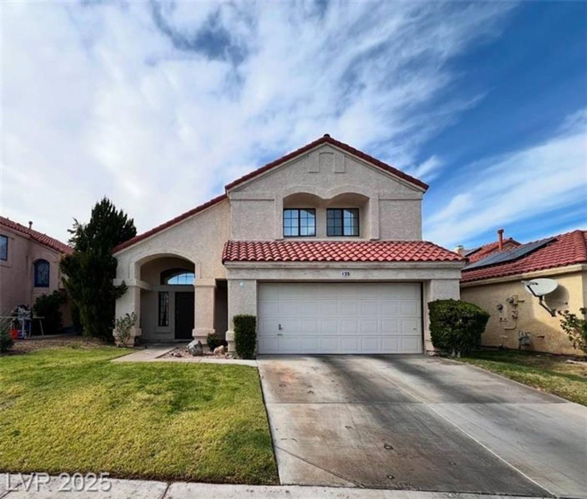 House for rent at 135 Monteen Dr, Henderson, NV 89074