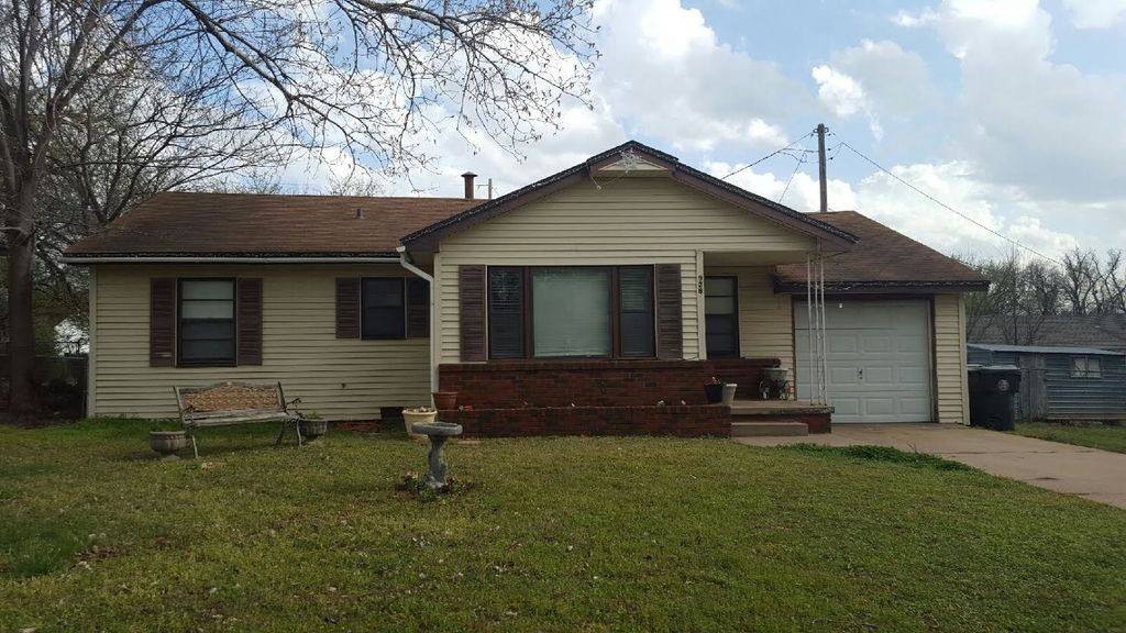 House for rent at 928 N Locust Lane, Oklahoma City, OK 73110