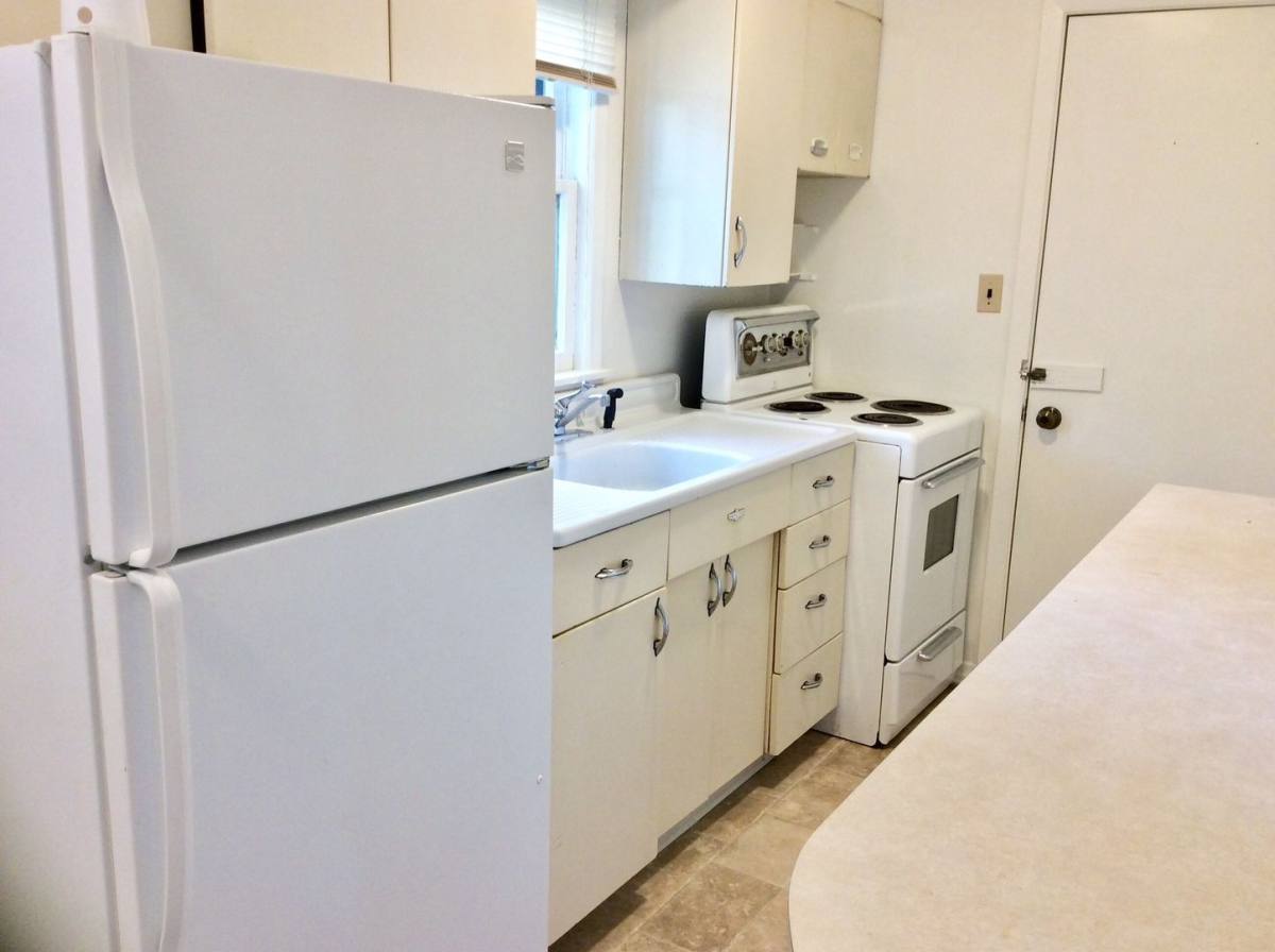 House for rent at 211 1 2 2nd Ave E, Dickinson, ND 58601