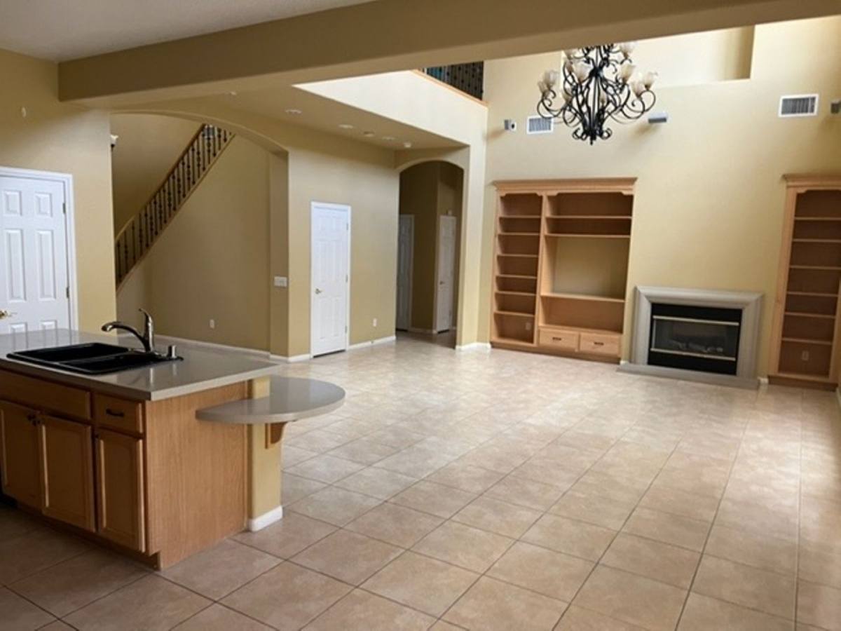 House for rent at 10563 Beech Creek St, Las Vegas, NV 89141