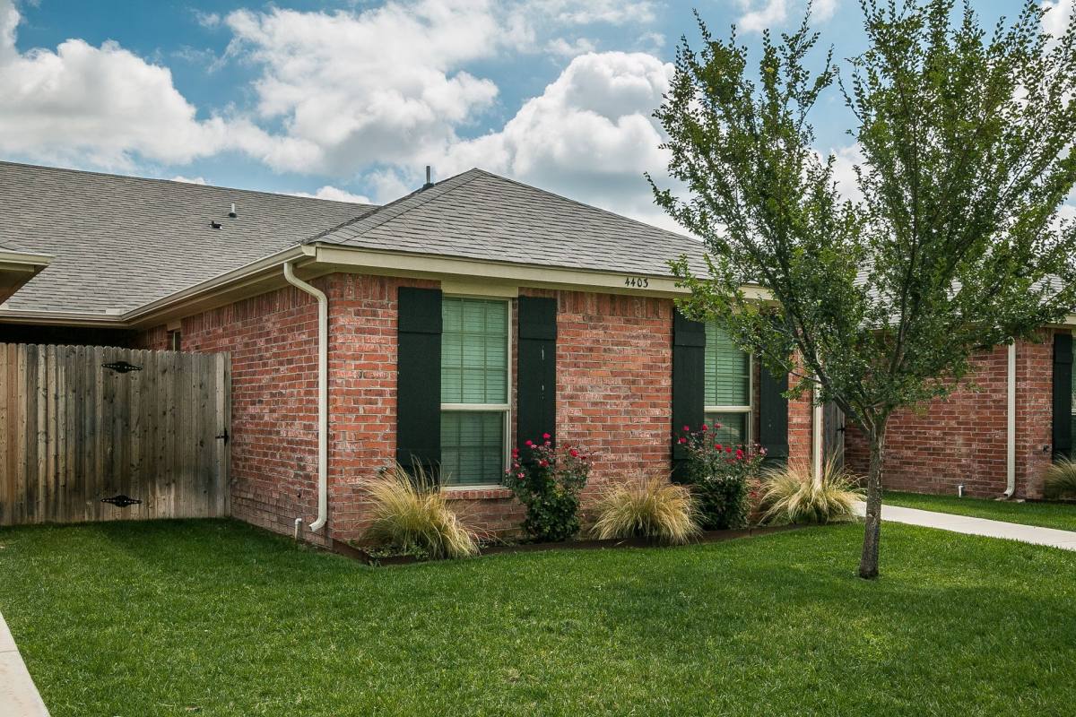 Townhouse for rent at 4404 Mirror St, Amarillo, TX 79118