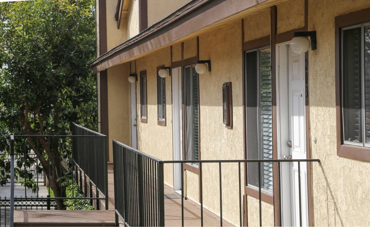 Apartment for rent at 366 Avocado St, Costa Mesa, CA 92627