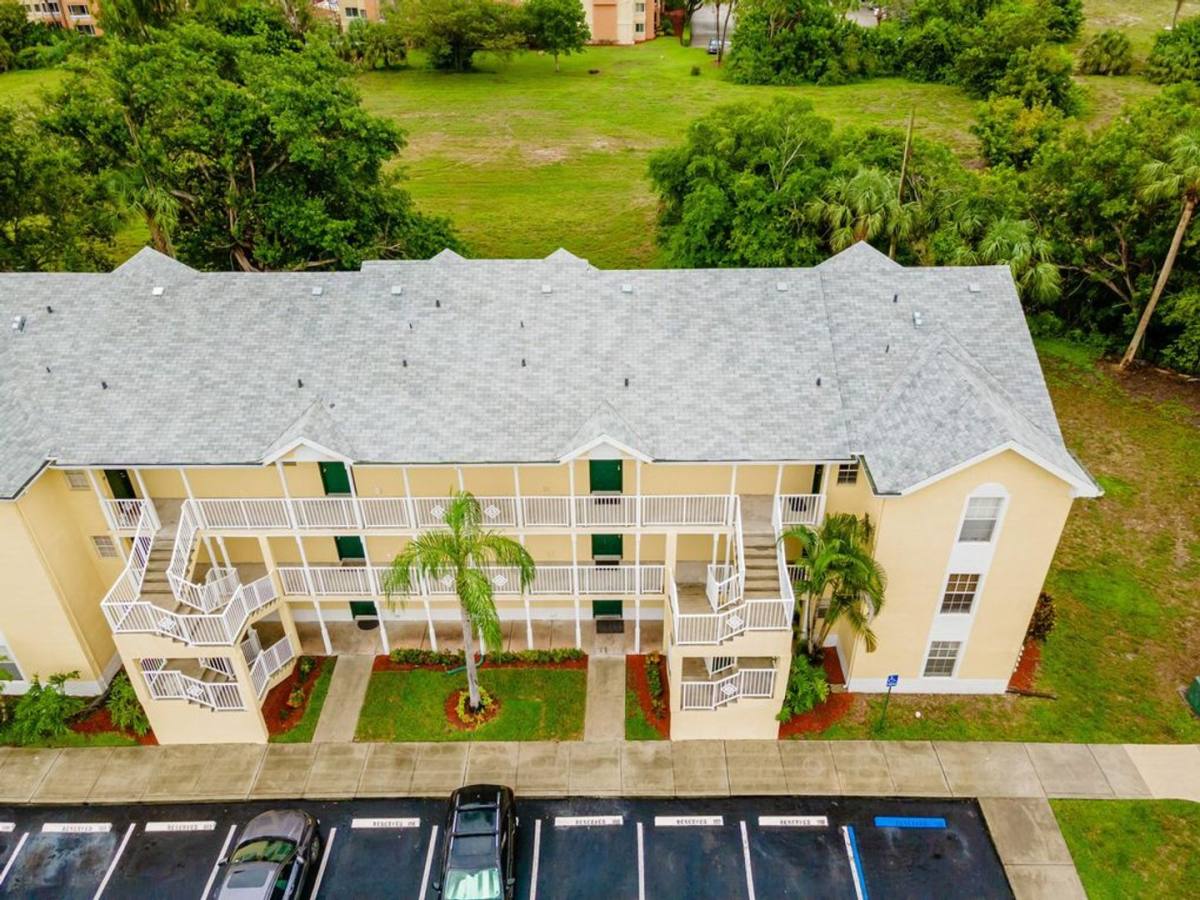 House for rent at 6324 La Costa Dr, Boca Raton, FL 33433