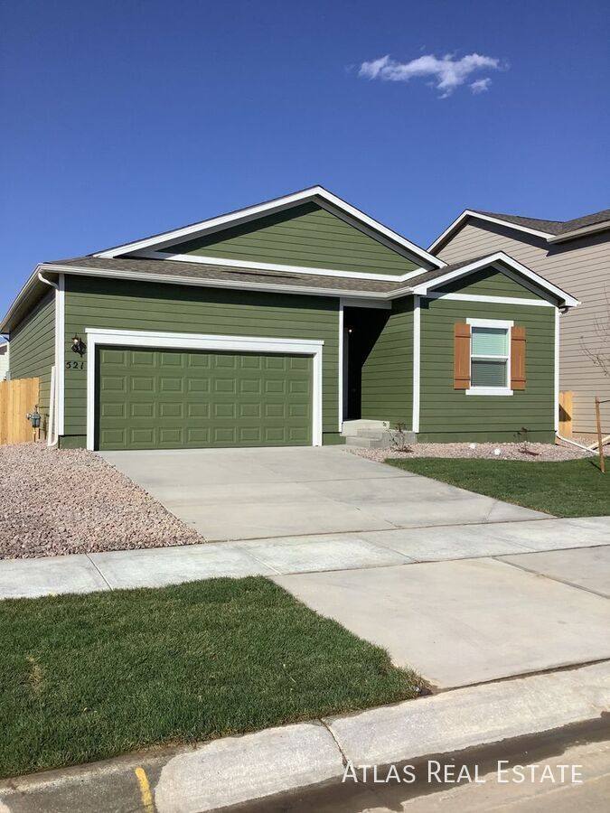 House for rent at 521 Quincy Rr Ave, Keenesburg, CO 80643