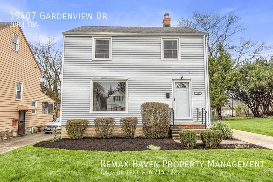 House for rent at 19407 Gardenview Dr, Maple Heights, OH 44137