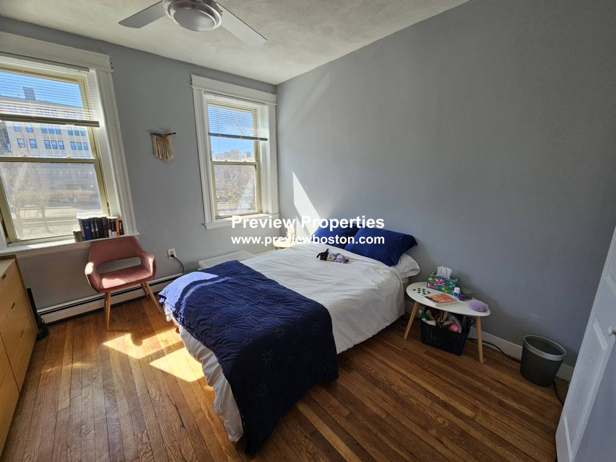 Apartment for rent at 1665 Commonwealth Ave #7, Brighton, MA 02135