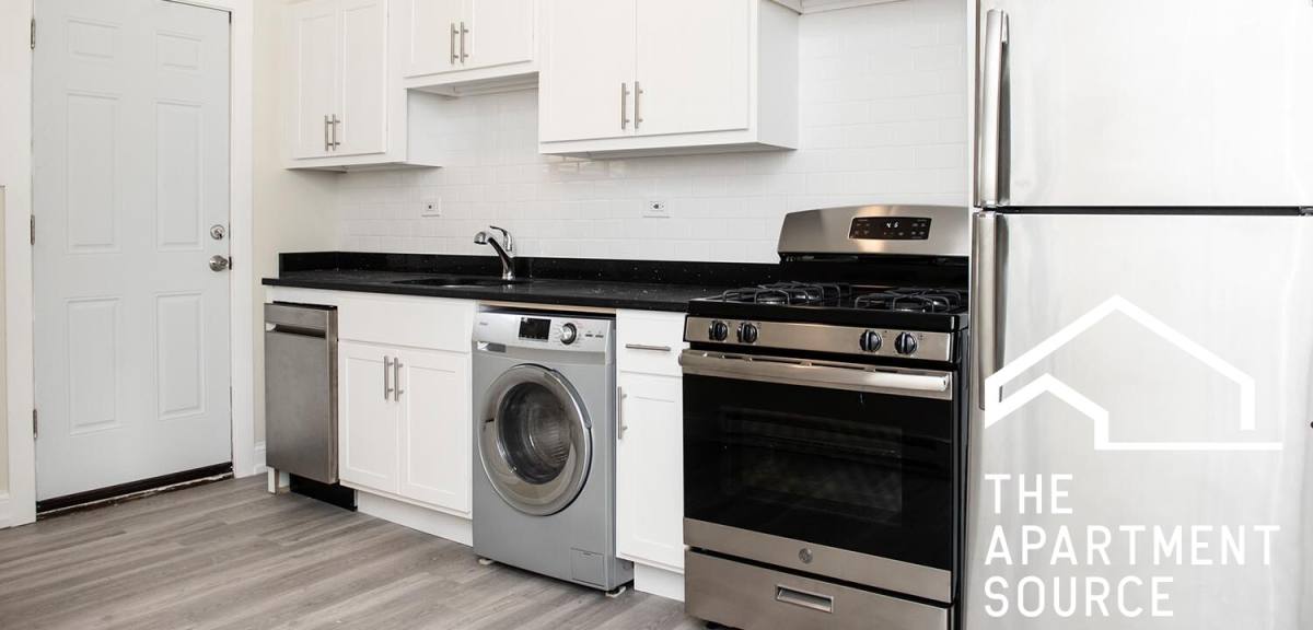Apartment for rent at 730 W Roscoe St #1N, Chicago, IL 60657