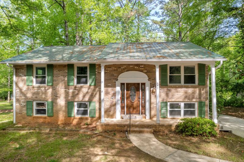 House for rent at 360 Round Table Rd, Athens, GA 30606
