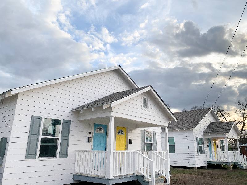Apartment for rent at 225 W 3rd St, Crowley, LA 70526