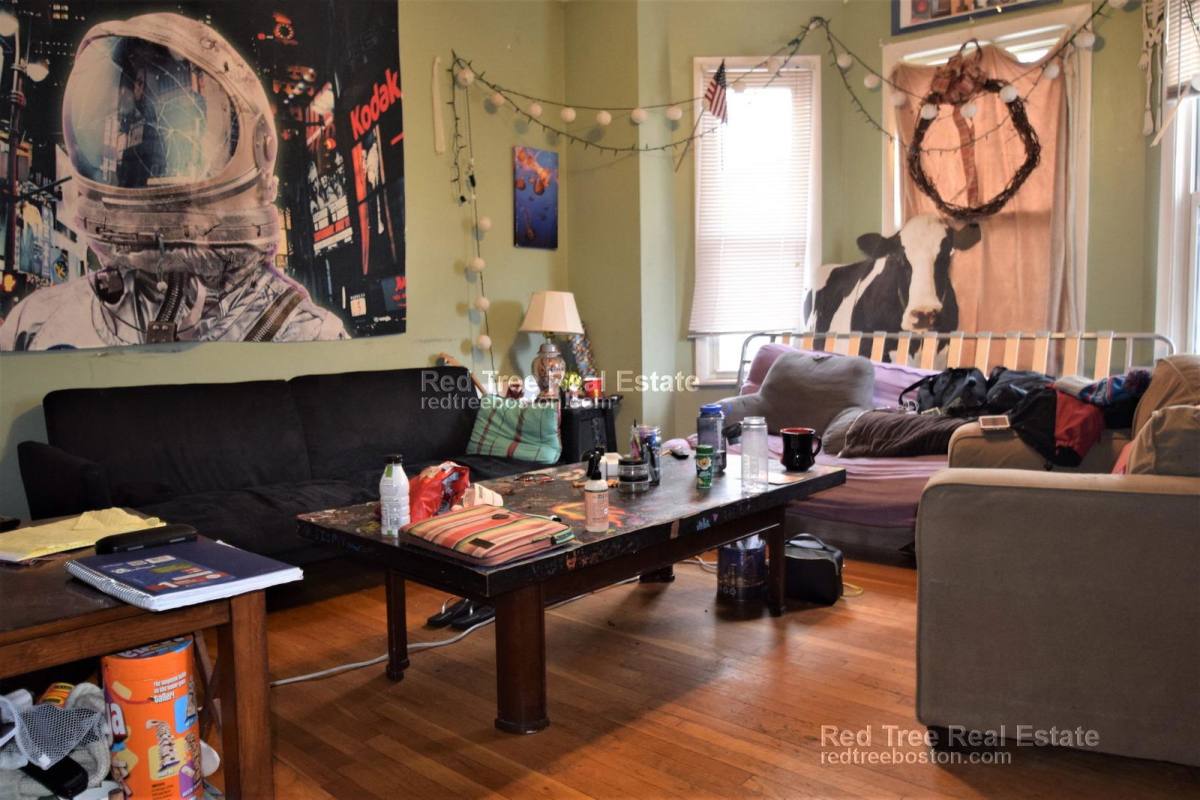 House for rent at 216 Freeman St #2, Brookline, MA 02446