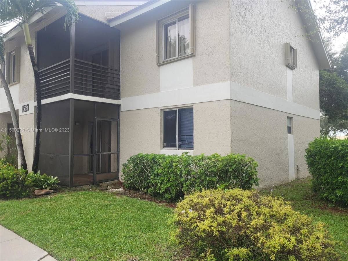 Condo for rent at 509 Gardens Dr #509-A, Pompano Beach, FL 33069