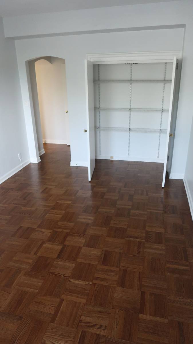 Apartment for rent at 535 W Cornelia Ave #501, Chicago, IL 60657