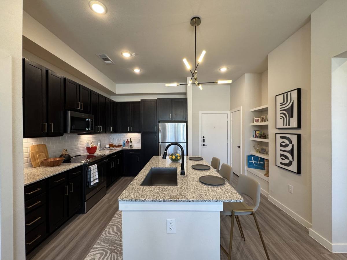 Apartment for rent at 3729 State Highway 161 #817, Grand Prairie, TX 75052