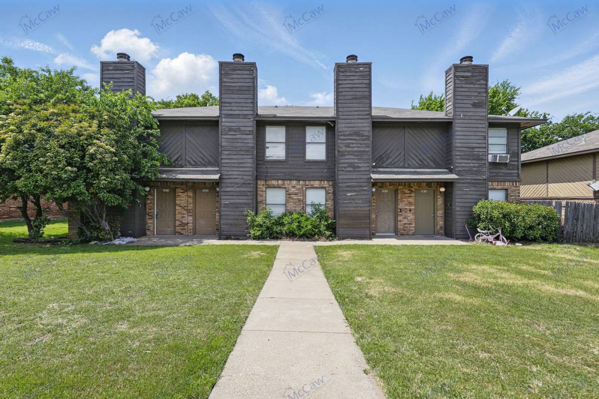 Townhouse for rent at 3822 Coates Circle, Fort Worth, TX 76116