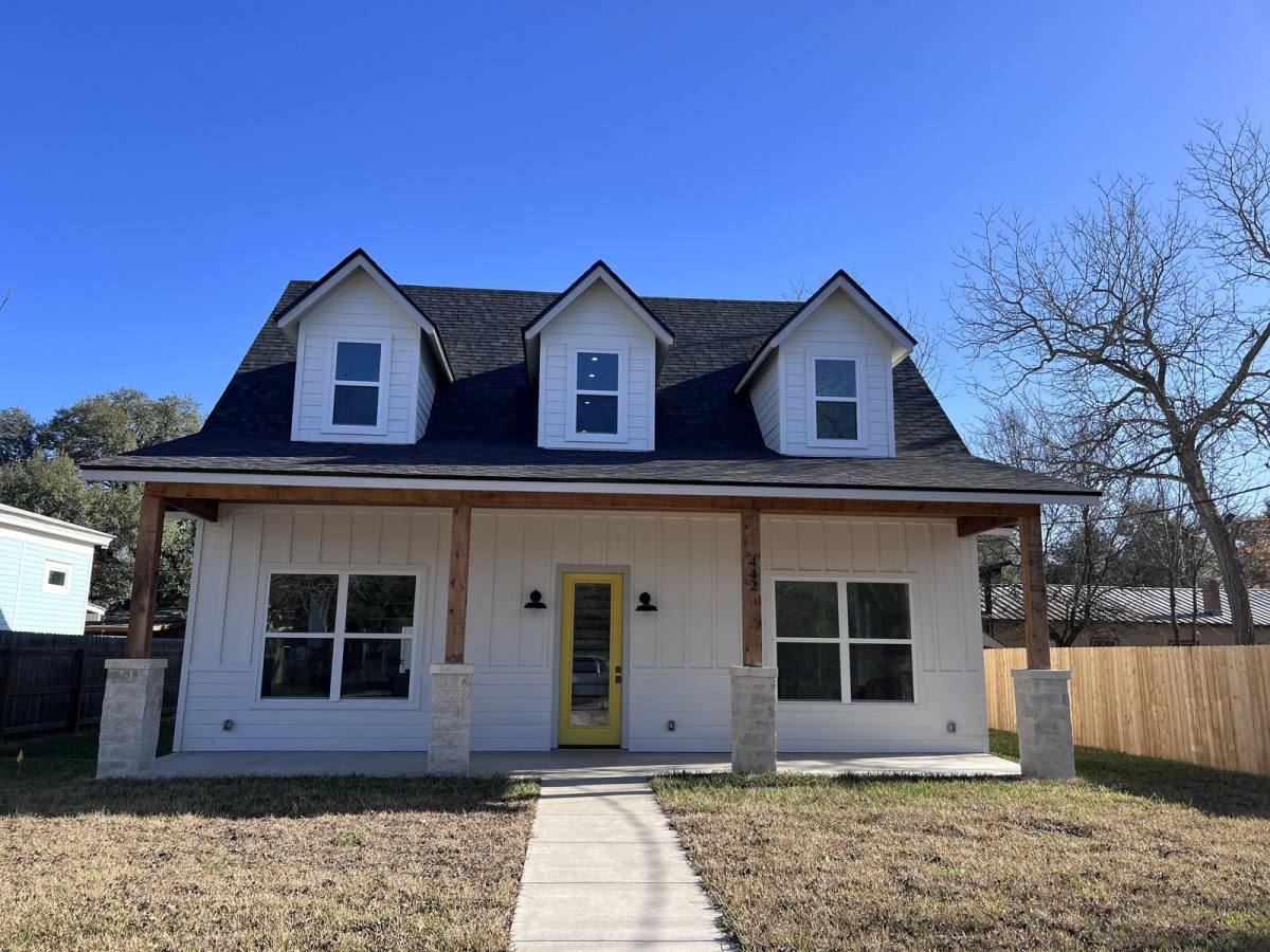 House for rent at 442 E N St, New Braunfels, TX 78130