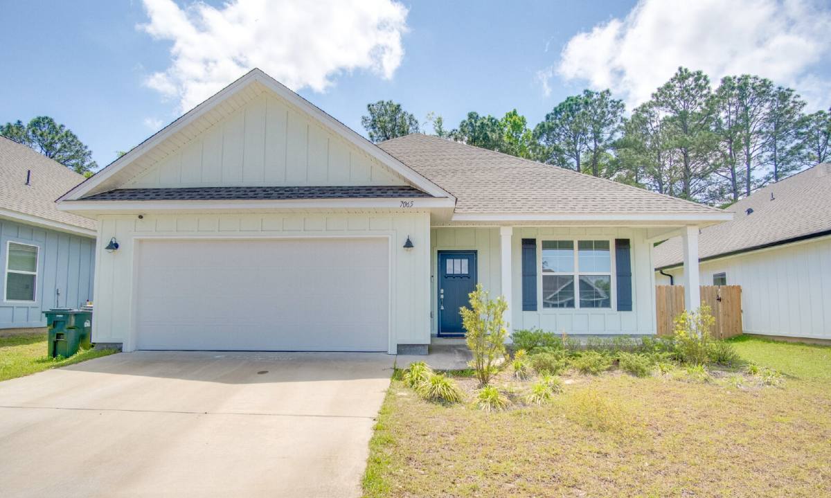 House for rent at 7065 Whitetail Run Dr, Pensacola, FL 32526