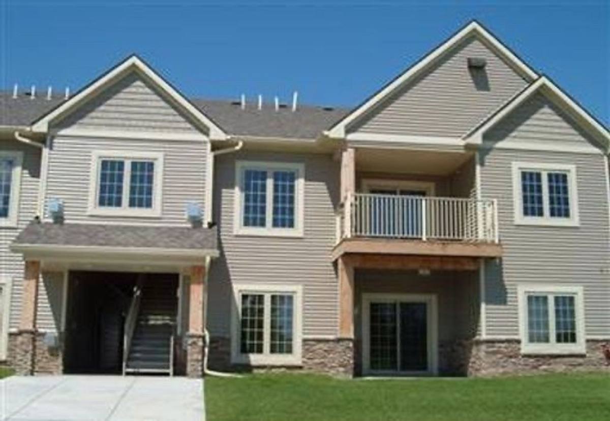 Condo for rent at 6630 Cody Dr, West Des Moines, IA 50266