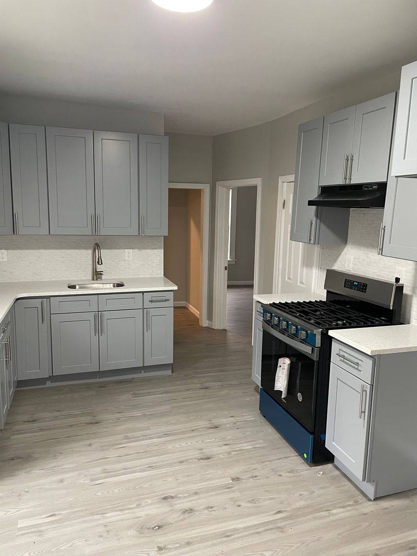 House for rent at 7 Ash St, Waterbury, CT 06704
