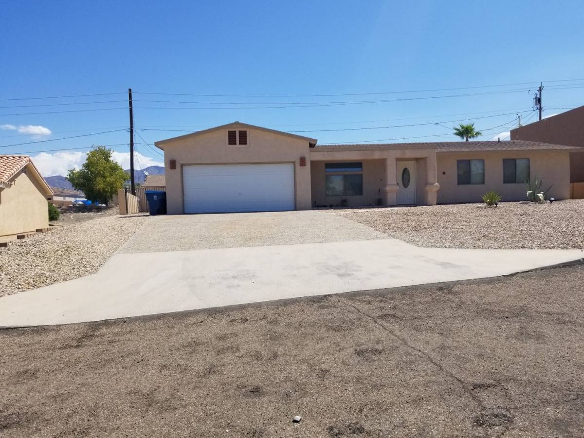 House for rent at 610 Manzanita Dr, Lake Havasu City, AZ 86404