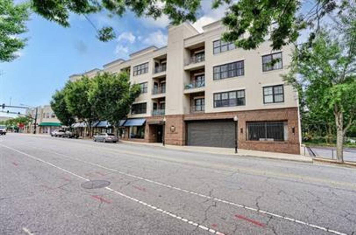 Condo for rent at 155 E Broad St #311, Spartanburg, SC 29306