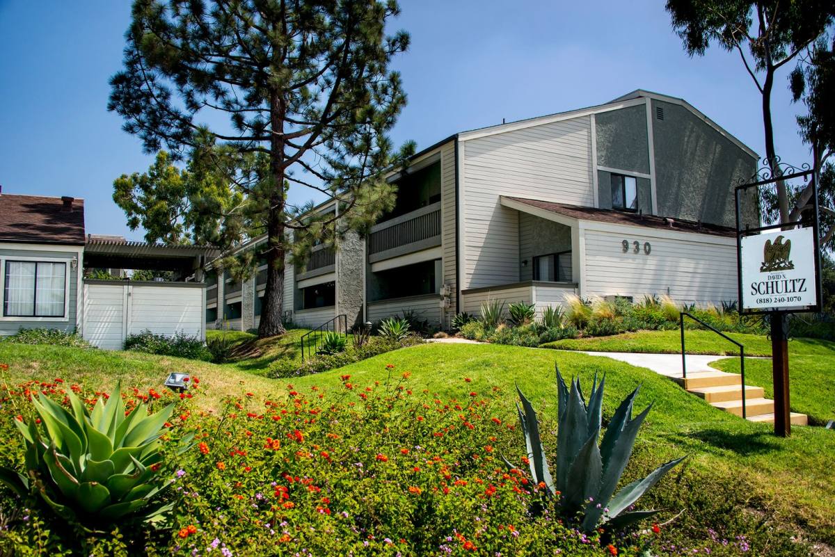Townhouse for rent at 930 N San Dimas Ave, San Dimas, CA 91773