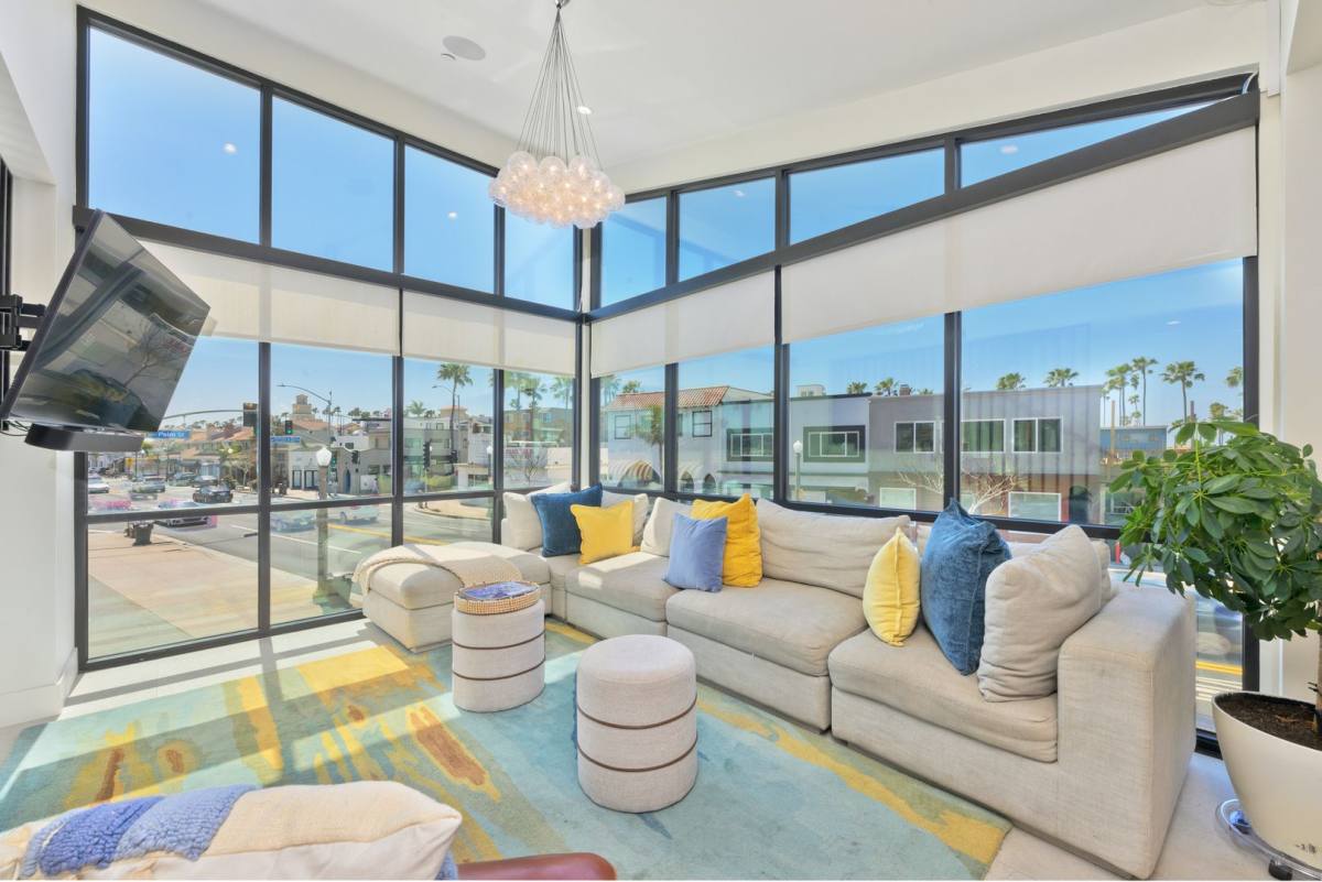 House for rent at 504 E Balboa Blvd, Newport Beach, CA 92661