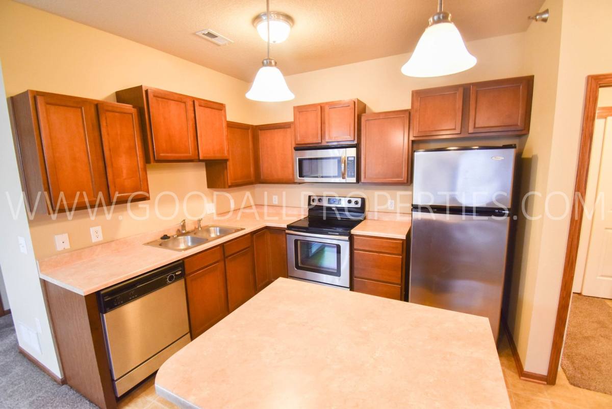 Condo for rent at 6030 Bremen Court, Johnston, IA 50131