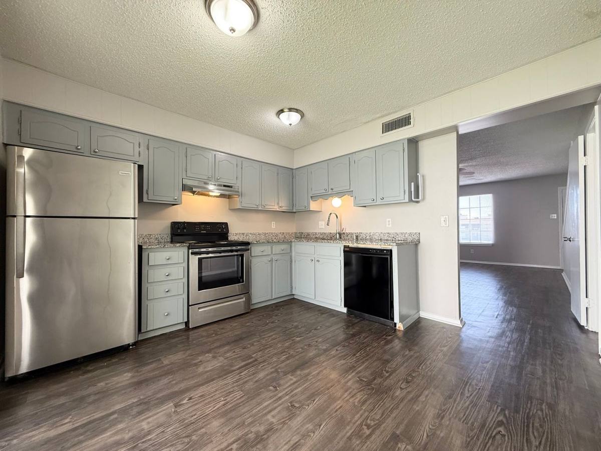 Townhouse for rent at 25 Powhattan Dr, Sherwood, AR 72120