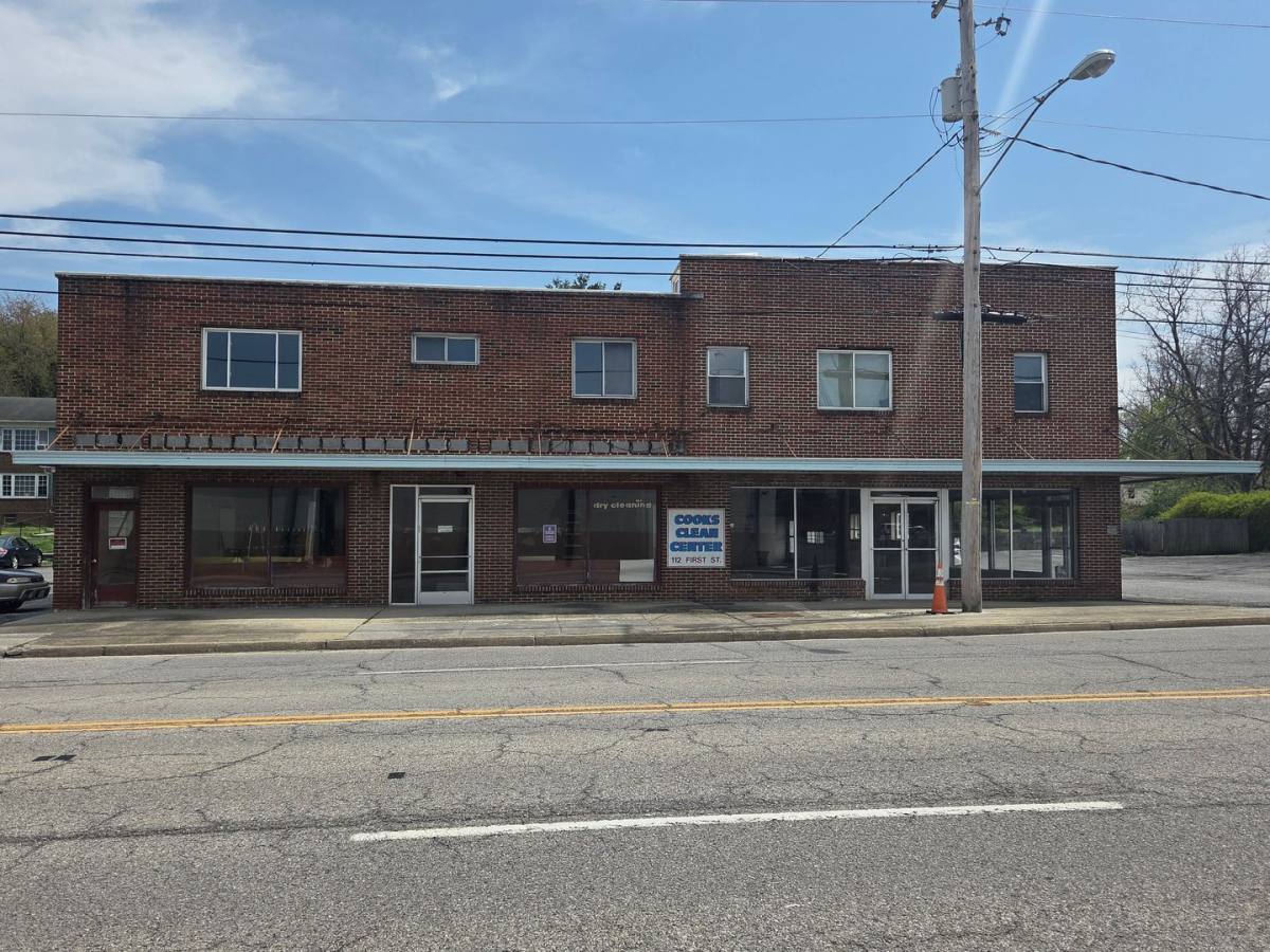 Apartment for rent at 112 First St SE, Christiansburg, VA 24073