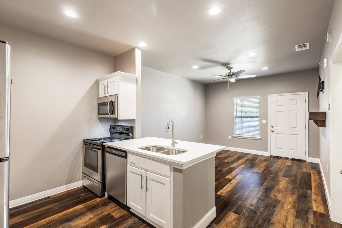 Apartment for rent at 2409 Bois D Arcade, Commerce, TX 75428