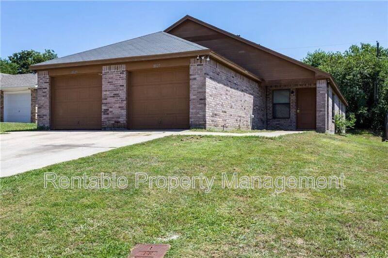 House for rent at 8025 Julie Ave, Fort Worth, TX 76116