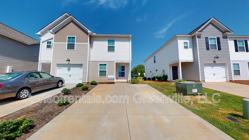 Townhouse for rent at 126 Adger Rd, Pendleton, SC 29670