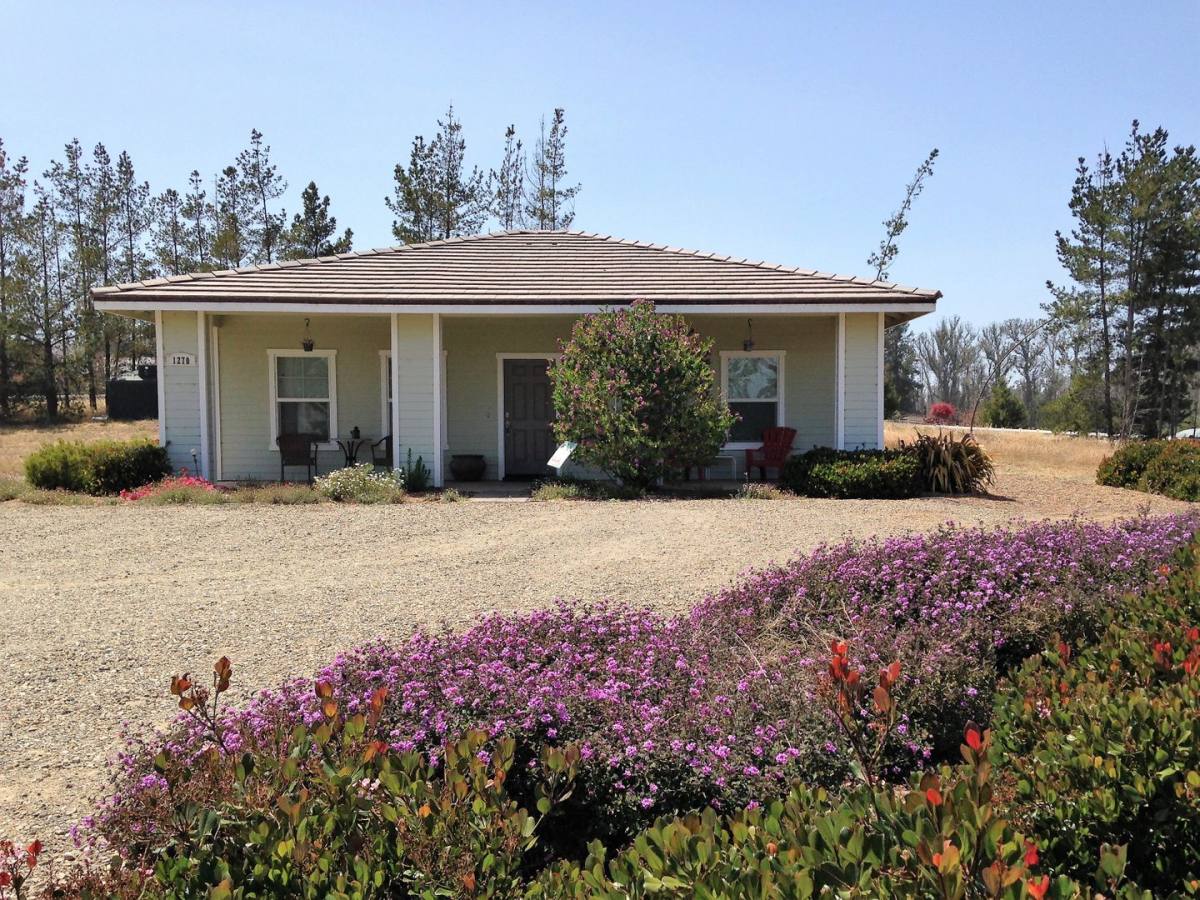 Townhouse for rent at 1270 Estate Way, Nipomo, CA 93444