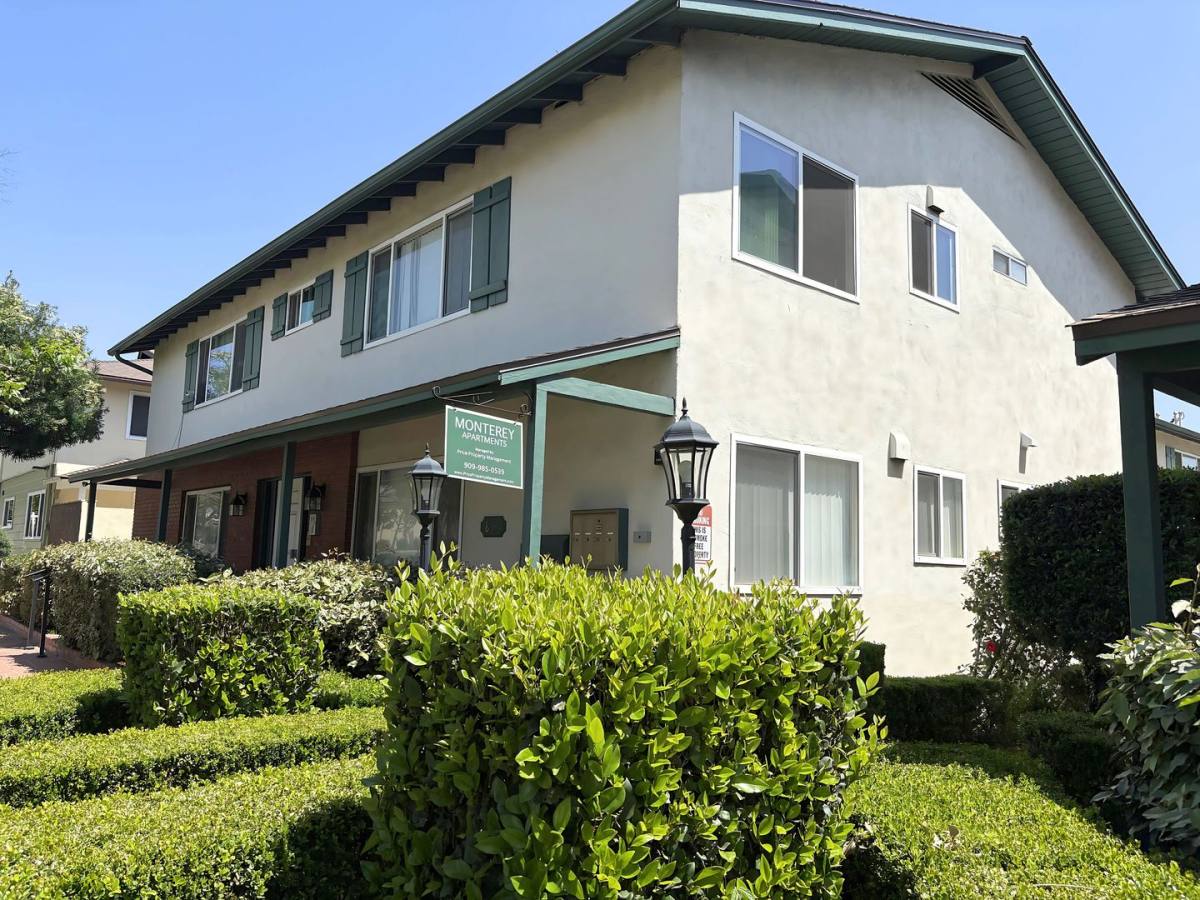 Apartment for rent at 860 N Campus Ave, Upland, CA 91786