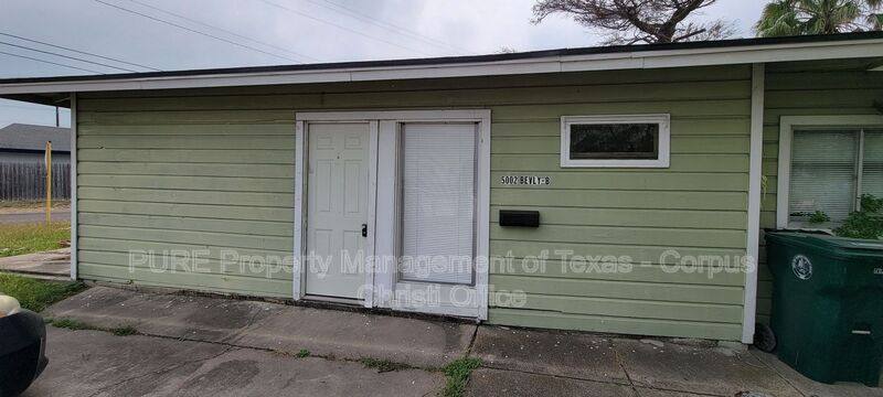 House for rent at 5002 Bevly Dr #B, Corpus Christi, TX 78411