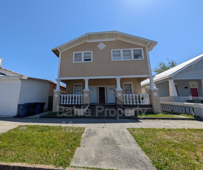 Apartment for rent at 2904 W Chestnut St #2, Tampa, FL 33607