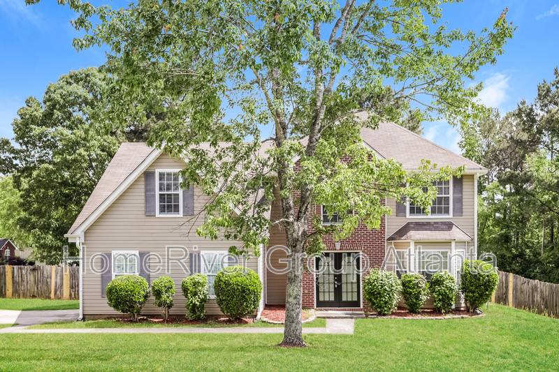 House for rent at 820 Tara Bend, Hampton, GA 30228