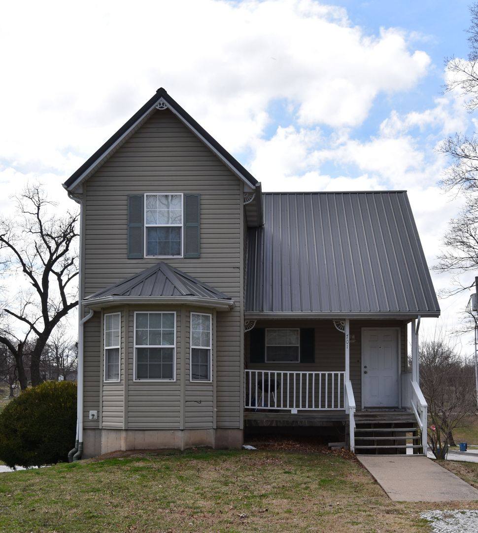 Apartment for rent at 701 Florence, Carthage, MO 64836