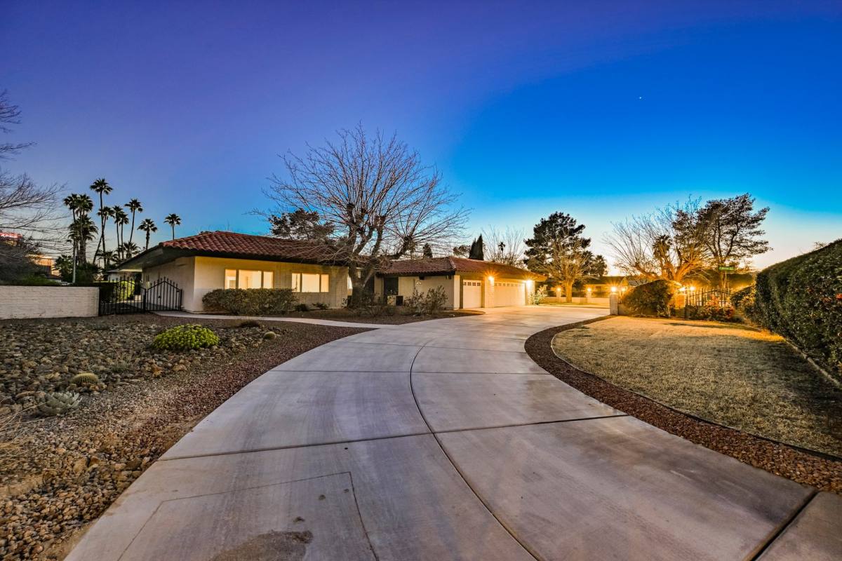 House for rent at 1621 Birch St, Las Vegas, NV 89102
