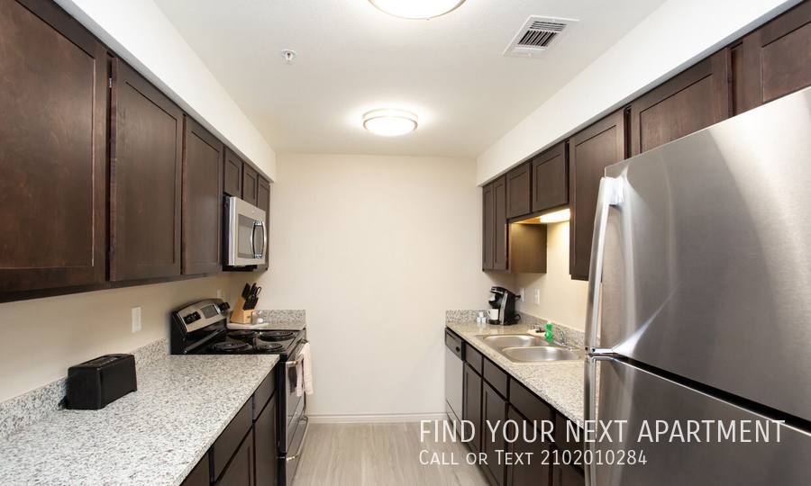 Apartment for rent at 1726 Vista View Dr, Pleasanton, TX 78064