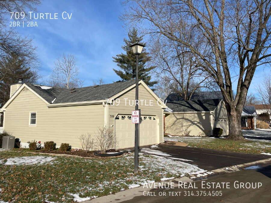 Townhouse for rent at 709 Turtle Cove, Ballwin, MO 63011