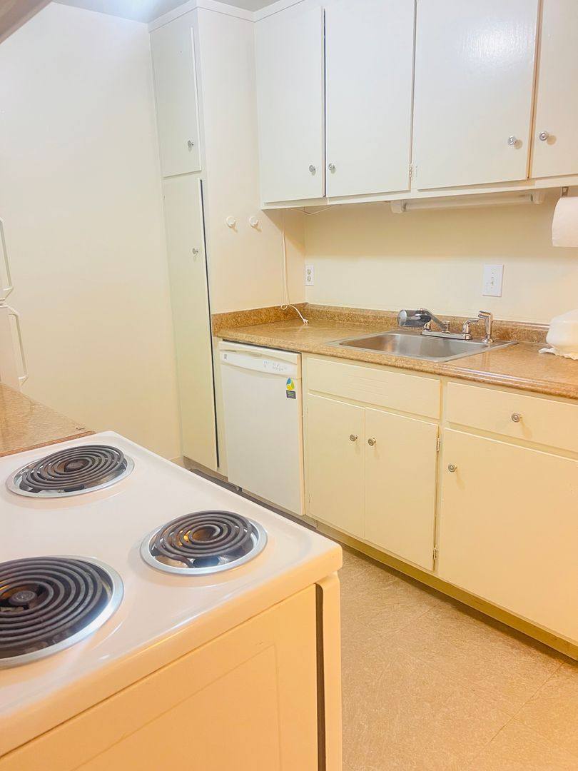 Apartment for rent at 291 Fairmount Ave, Oakland, CA 94611