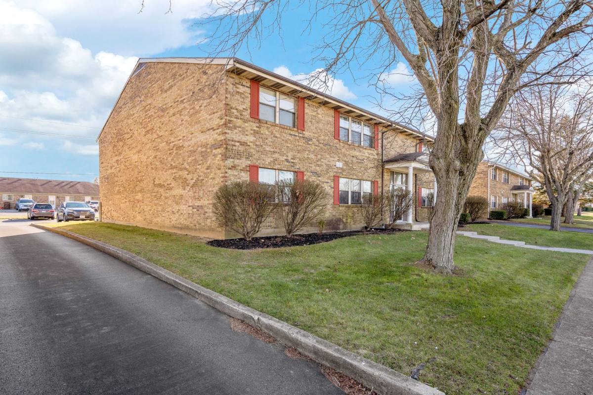 Apartment for rent at 850 W Alkaline Springs Rd, Vandalia, OH 45377
