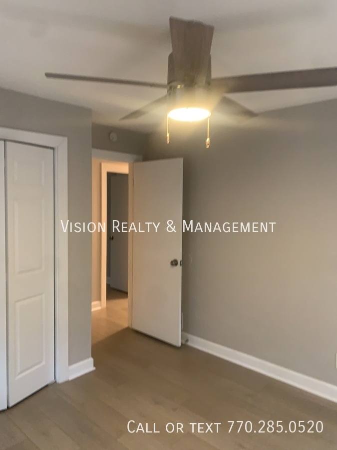 House for rent at 4125 Flat Shoals Rd, Union City, GA 30291