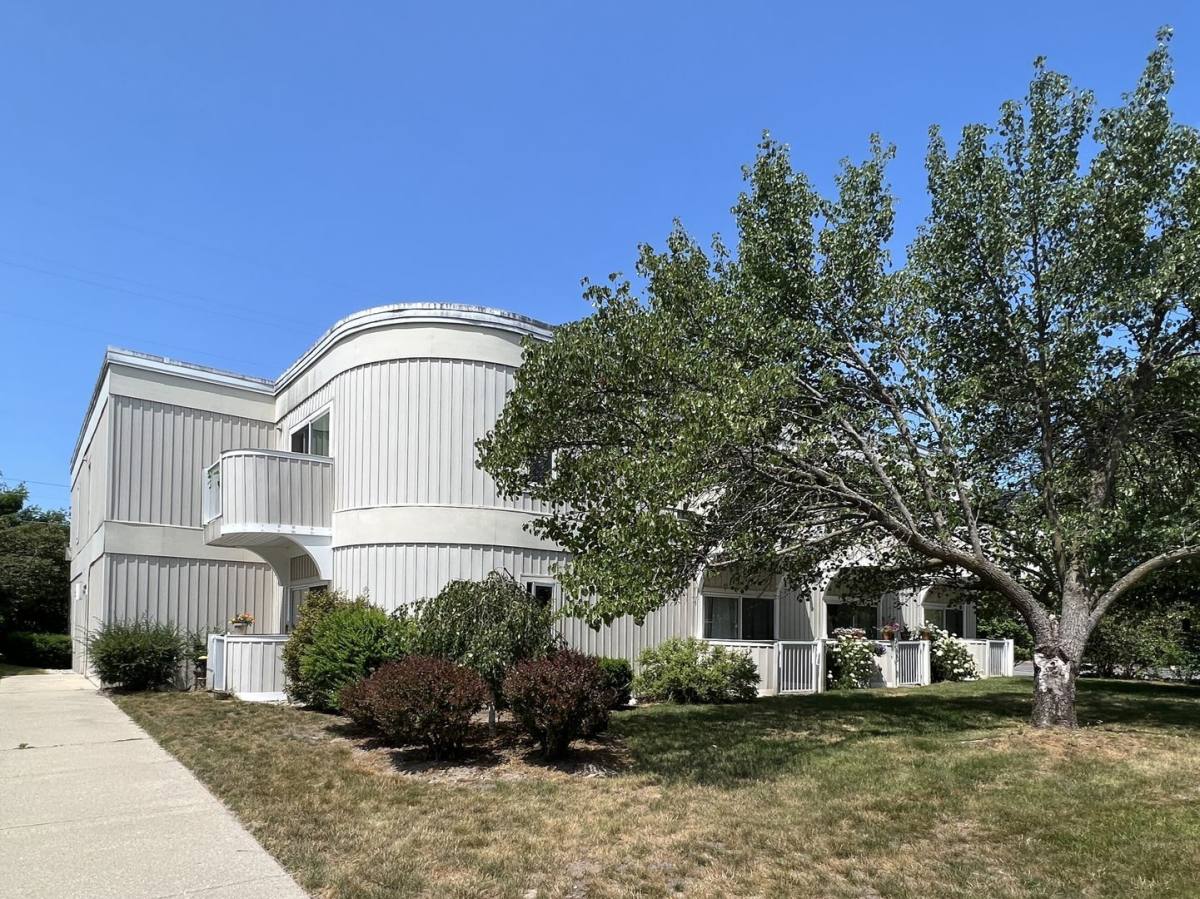Condo for rent at 124 Beech St, Traverse City, MI 49684