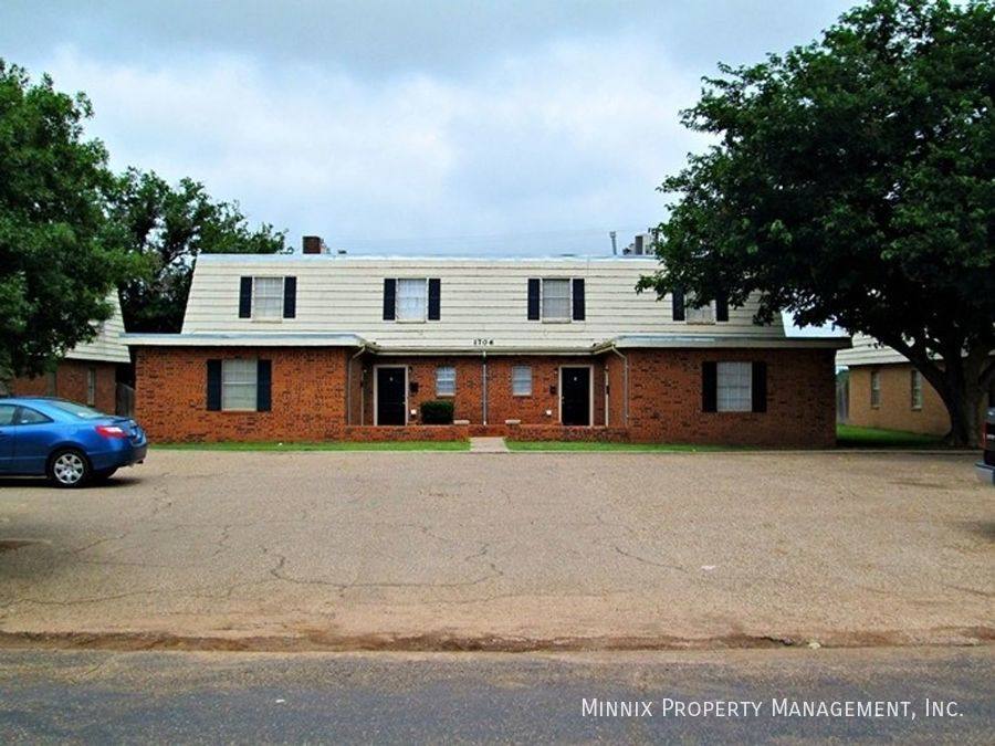 Apartment for rent at 2504 W 16th St #1700B, Plainview, TX 79072