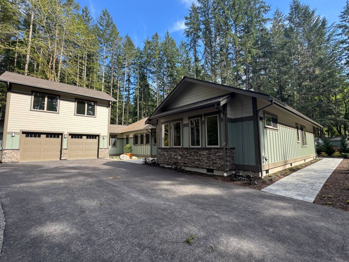 House for rent at 6881 NW Brothers View Lane, Silverdale, WA 98383