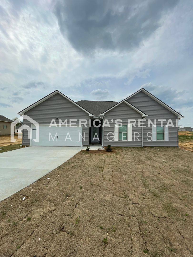 House for rent at 863 Bethal Church Rd, Eva, AL 35621